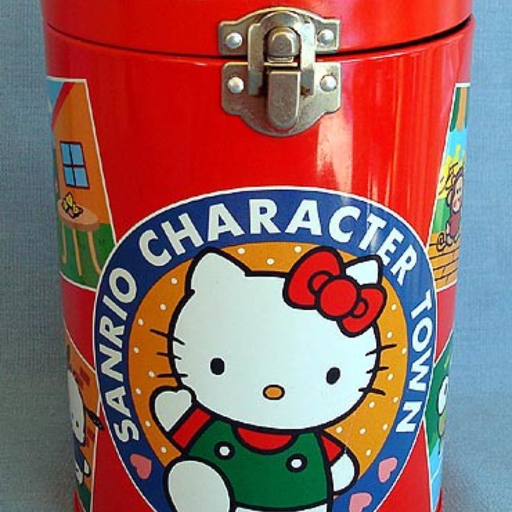 VINTAGE HELLO KITTY TIN